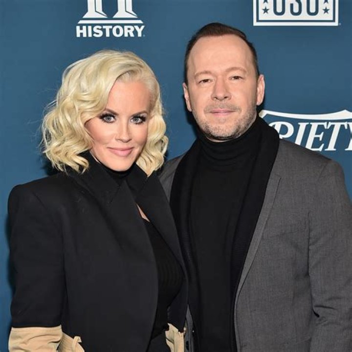 Jenny Mccarthy New Boyfriend riduspic