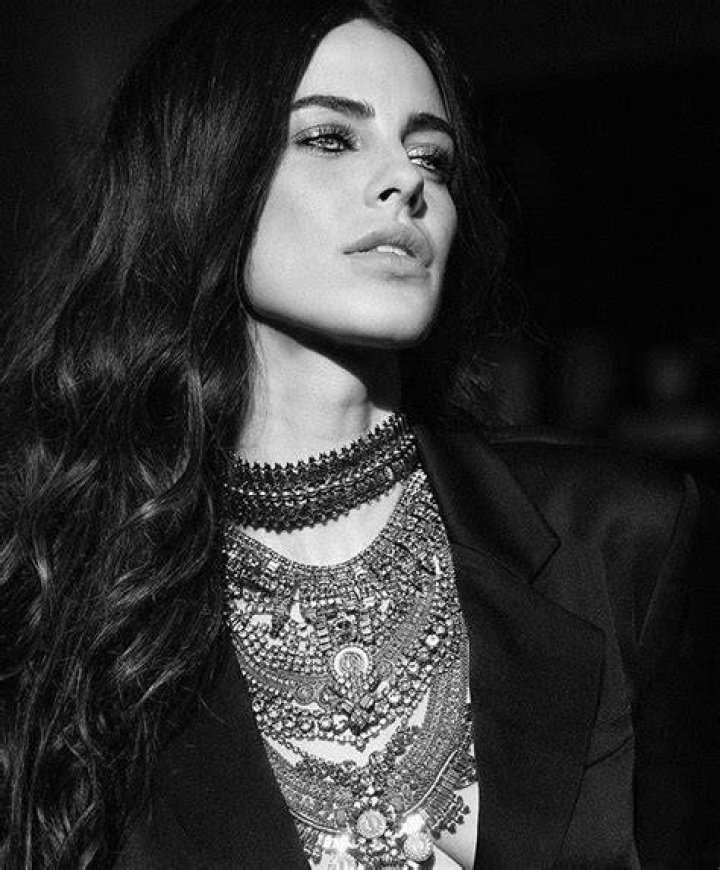 Jessica Lowndes She Is Broken, Jessica Lowndes, Picture Blog, Just