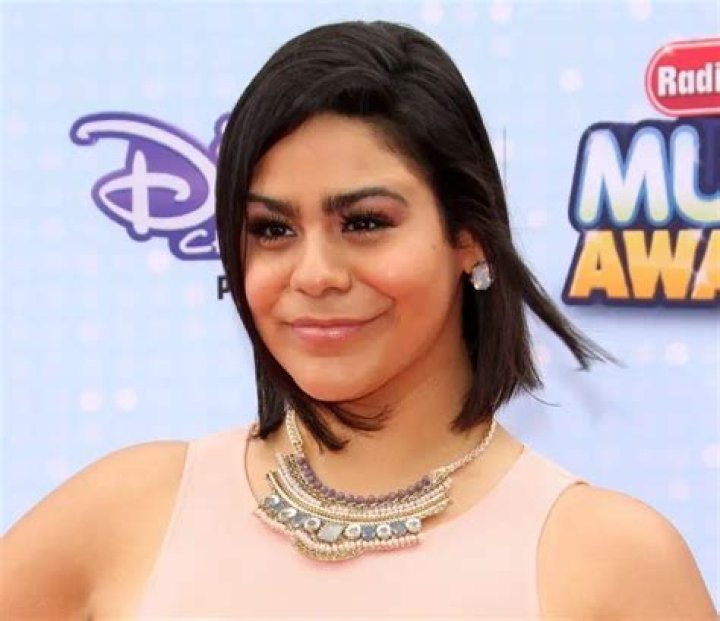 Jessica Marie Garcia Biography, Age, Height, Husband, Net Worth StarsWiki