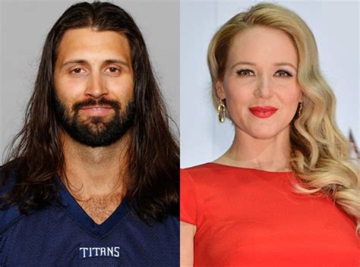 Jewel Is Dating the Colts' Backup Quarterback, Charlie Whitehurst E! News