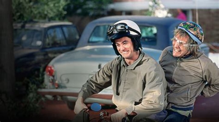 Jim Carrey vs. Jeff Daniels Which 'Dumb and Dumber' Actor Made More?