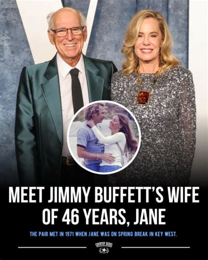 Jimmy and Jane Buffett with their children and dogs