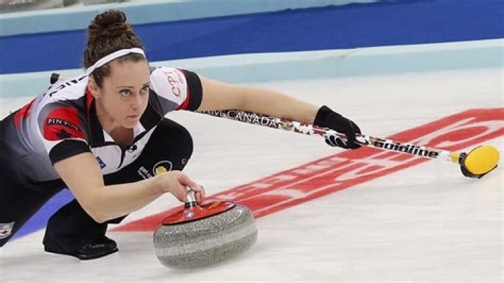 Joanne Courtney chases another world curling title in mixed doubles