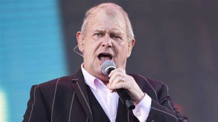 John Farnham Australian singer has surgery after cancer diagnosis