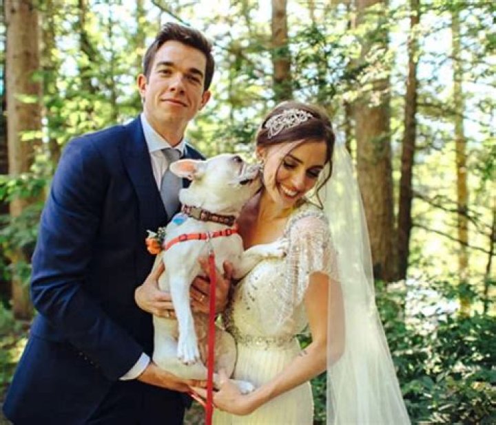 John Mulaney Wife, Parents, Family, Height, Net Worth, Is He Gay