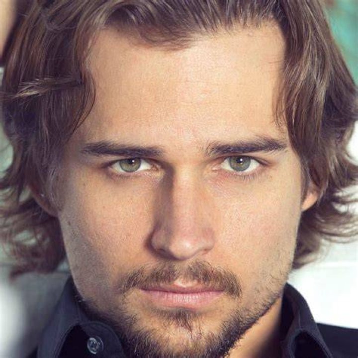 JonMichael Ecker Ethnicity of Celebs