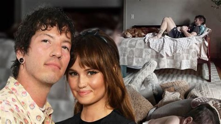 Josh Gad his second child... after dropping over 30lbs in