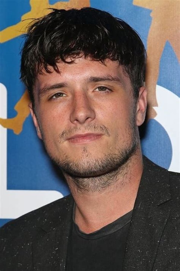 Josh Hutcherson Height, Age, Net Worth, Dating, Girlfriend, Facts