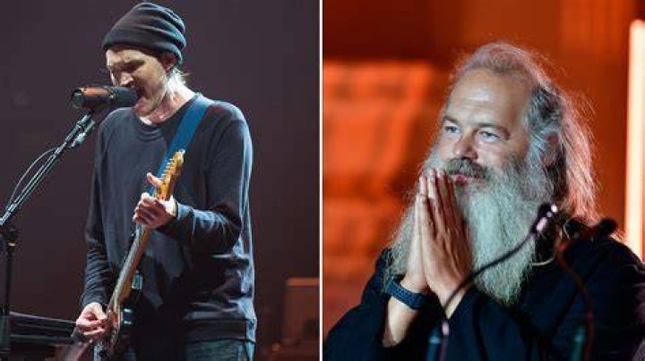 Josh Klinghoffer Net Worth 2022/2021, Salary, Age, Bio, Family
