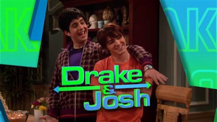 Josh Peck Shows Support for 'Incredibly Brave' Fellow Nickelodeon Alum