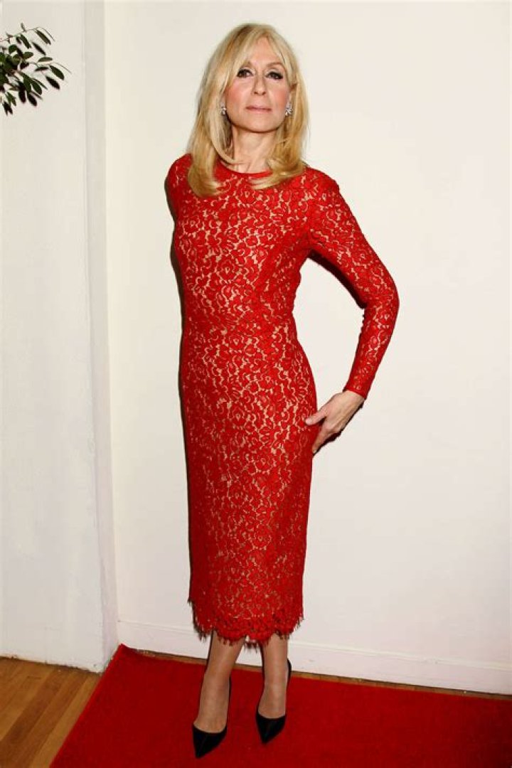 Judith Light Catches a flight out of LAX in Los Angeles Celebrity