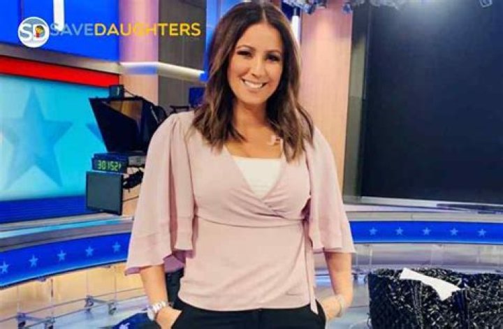 Julie Banderas Ethnicity, Wiki, Wikipedia, Legs, Measurements, Salary