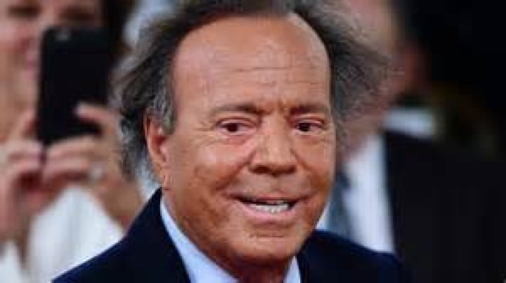 Julio Iglesias Net Worth 2024 Wiki, Married, Family, Wedding, Salary