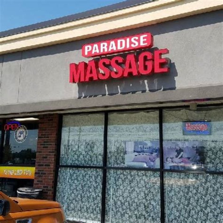 Kansas City Body Rubs Gentlemen to massage Ladies HE IS SINGLE NOW