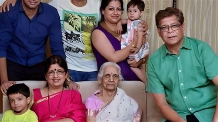 Kashif Mehmood Family Pictures Health Fashion