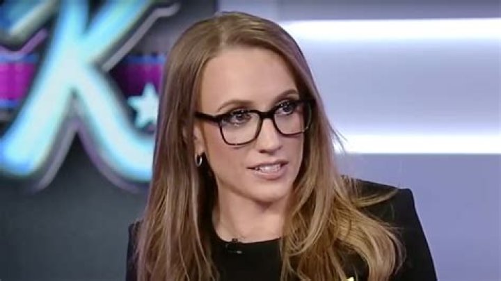 Kat Timpf Health Update Diagnosed With An Autoimmune