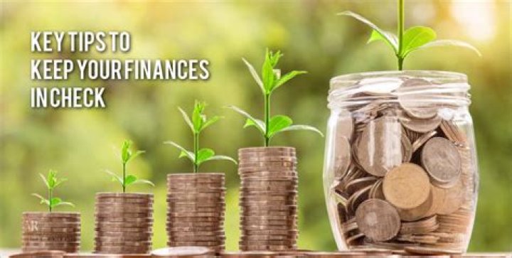 Keeping Finances in Check During the Holidays