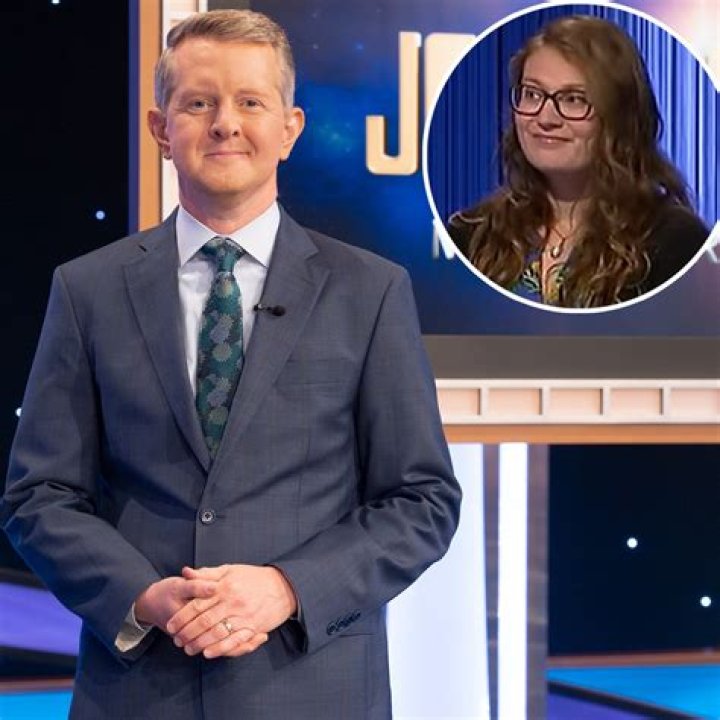 Ken Jennings finally apologizes for those past insensitive tweets