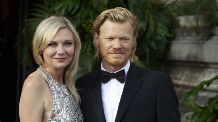 Kirsten Dunst & Fiancé Jesse Plemons Have a Family Holiday Luncheon