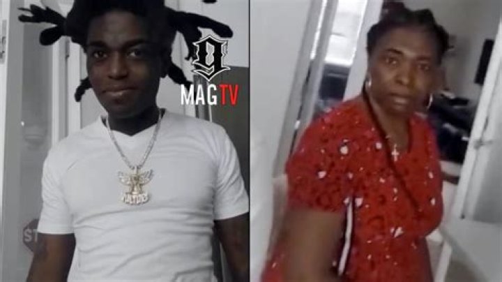 Kodak Black Introduces His Mom To Instagram Live!📱 YouTube