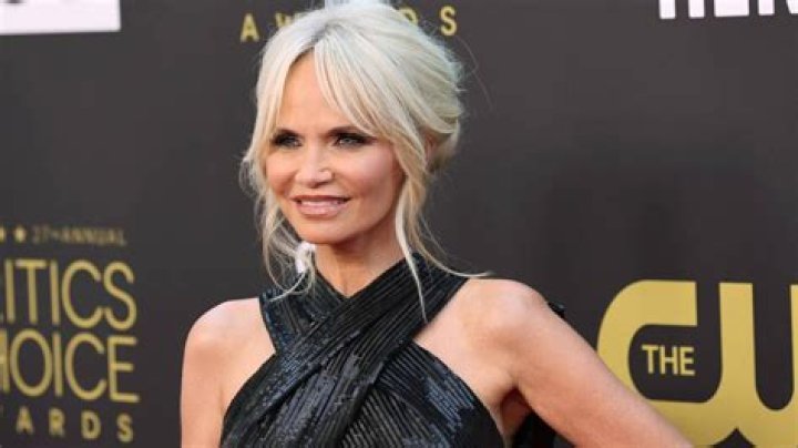 Kristin Chenoweth Regrets Not Pursuing Legal Action After Injuries on