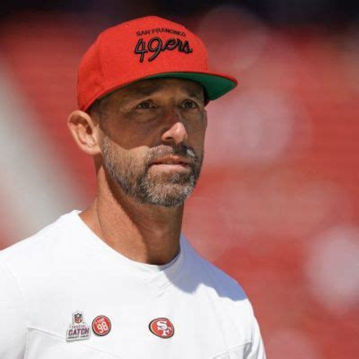 Kyle Shanahan Bio, Net Worth, Team, Coach, 49ers Coach, Penalty, Hat