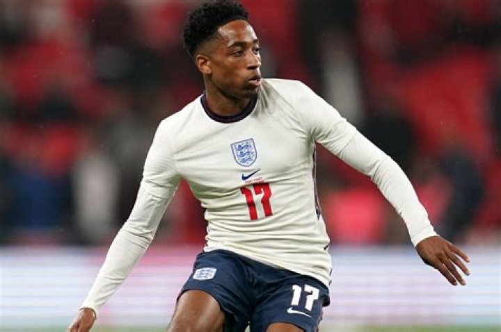 Kyle WalkerPeters wants Southampton loan extension if season continues