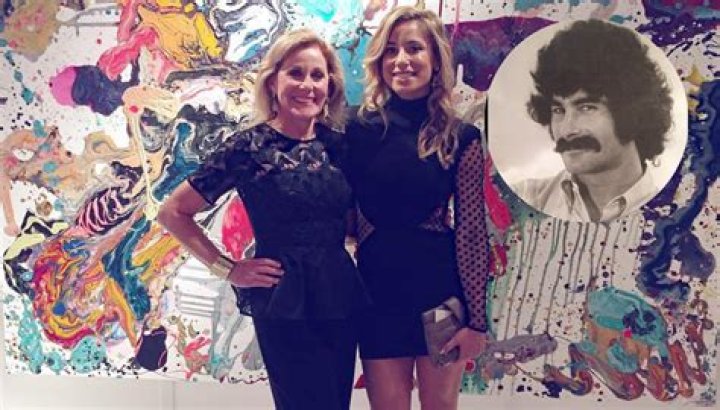 Lana Gomez Parents Father Barry Gomez And Mother Simone