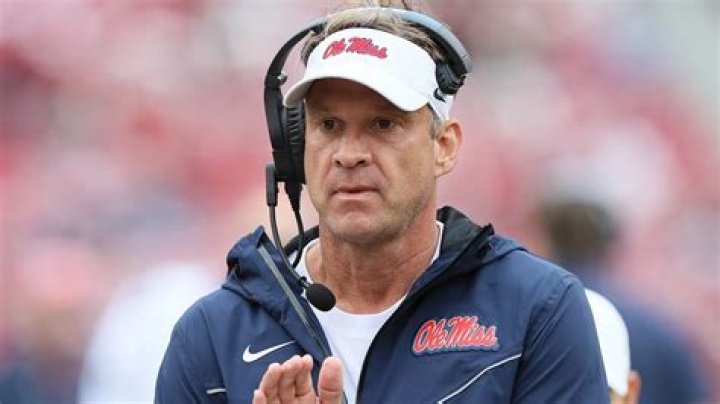 Lane Kiffin's New Girlfriend Shared JawDropping Swimsuit Photo The