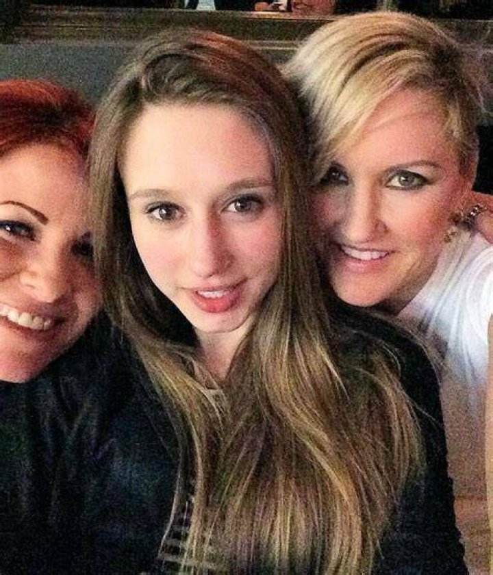 Laryssa Farmiga Bio Net Worth, Age, Sisters, Parents, Career, Married