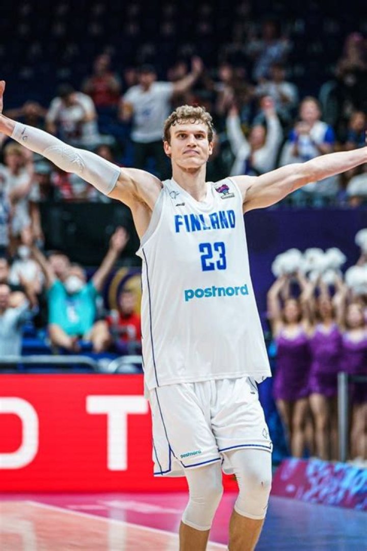 Lauri Markkanen Bio Net Worth [2023 Update] Players Bio