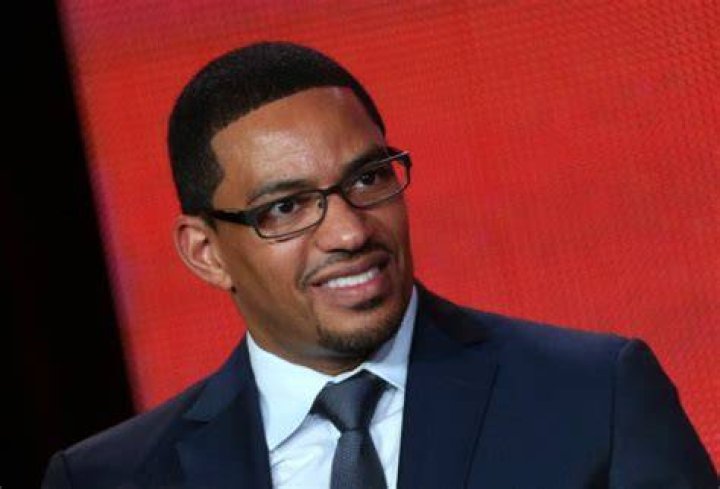 Laz Alonso Net Worth Celebrity Sizes