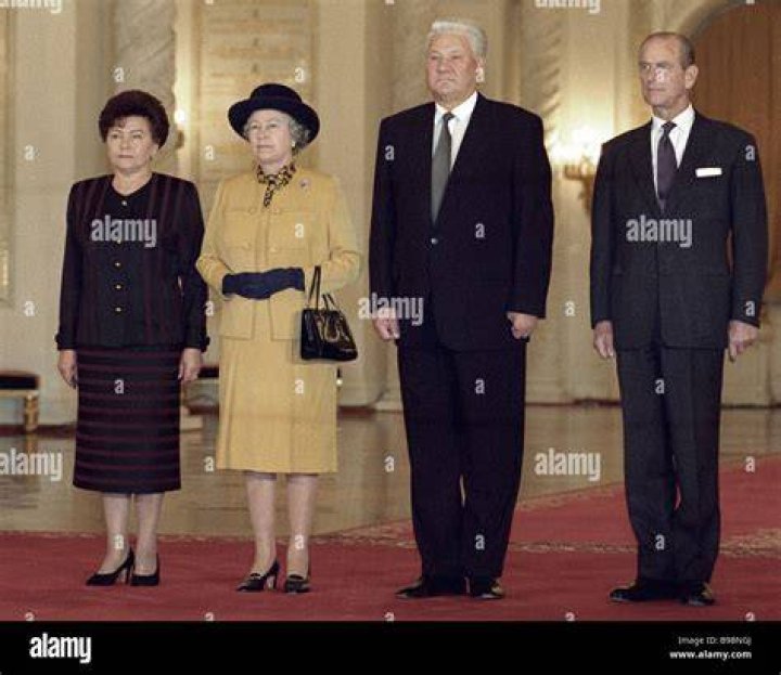 Left to right Naina Yeltsina the wife of Russian President Boris