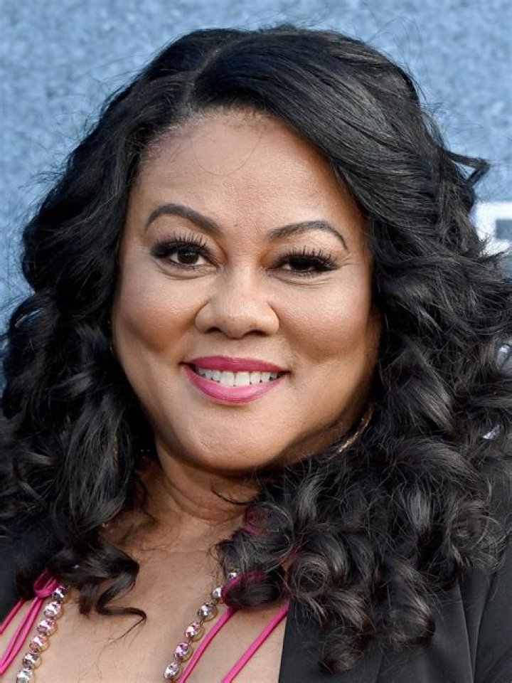 Lela Rochon Flashes Smile & Wedding Ring in 1st Sighting since Nicole