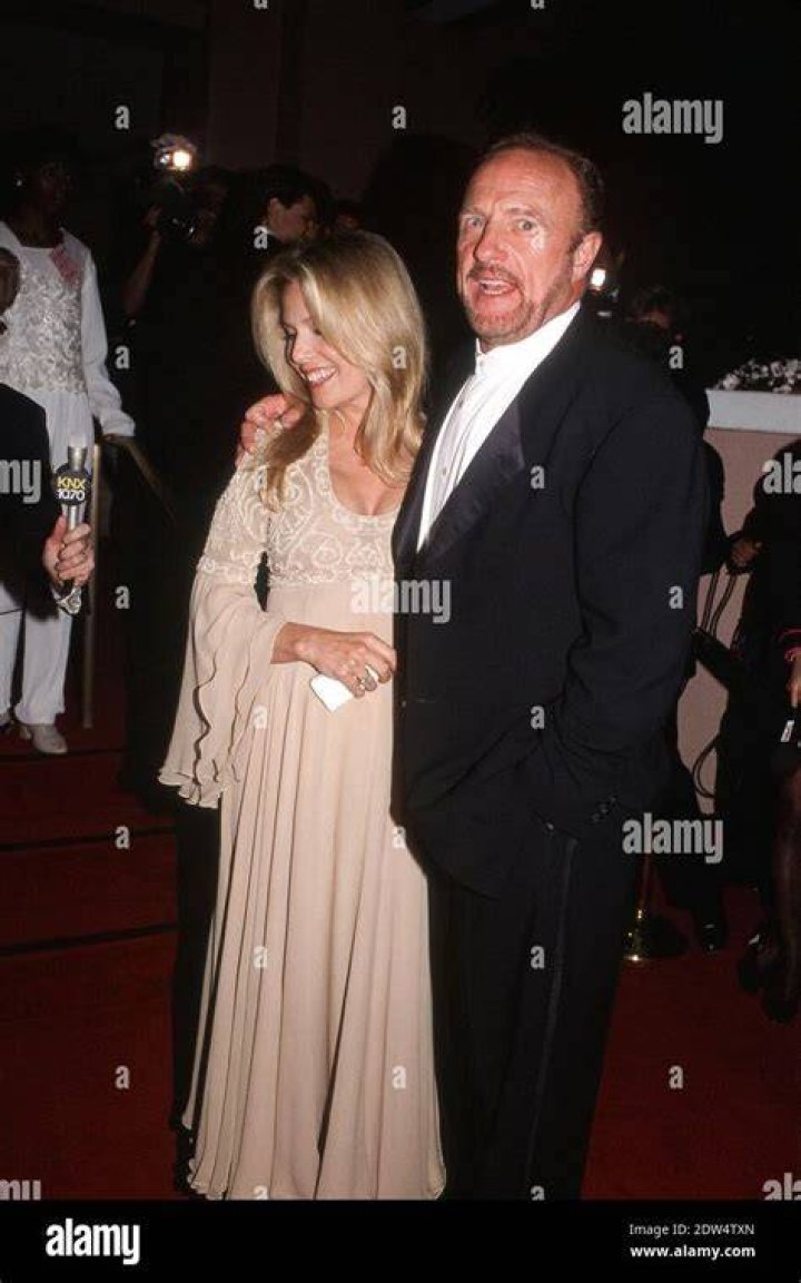 Linda Stokes James Caan's Wife (Bio, Wiki)