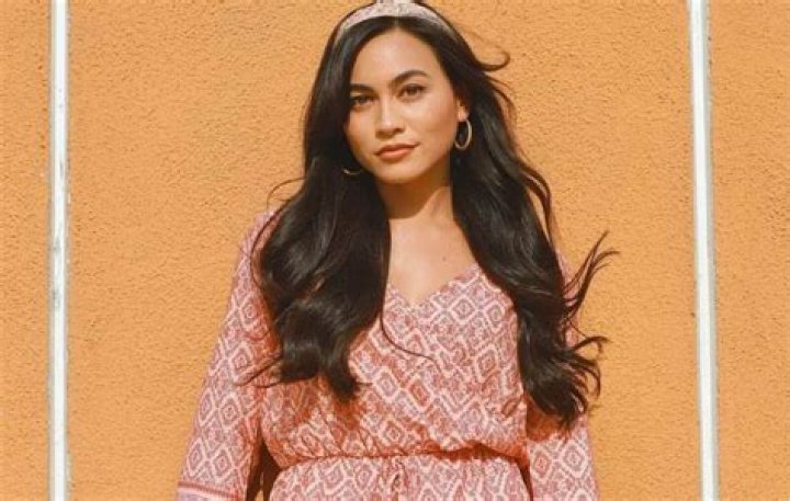 Lindsay Watson biography, age, net worth, husband, wiki, family and