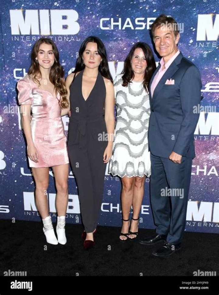 Lisa Oz Mehmet Oz Zoe Yasemin Editorial Stock Photo Stock Image
