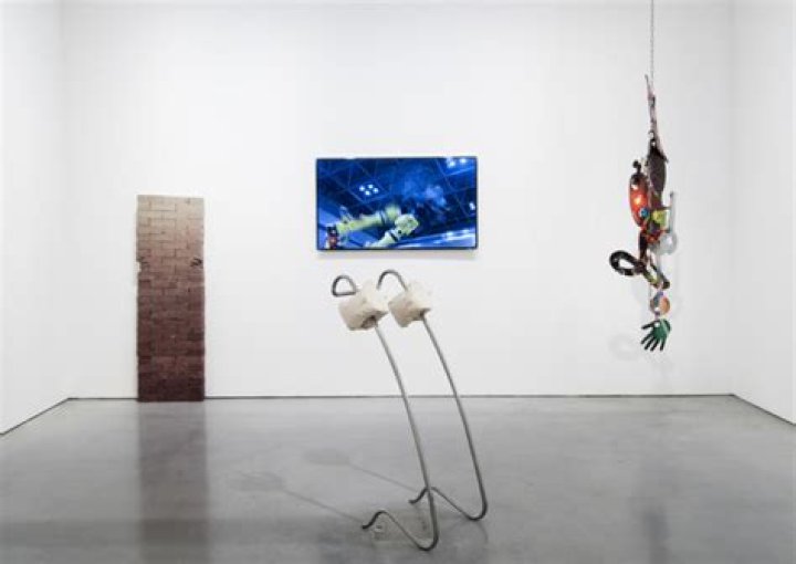 Lisha Bai Lisha Bai studio art (sculpture, painting, installation) in