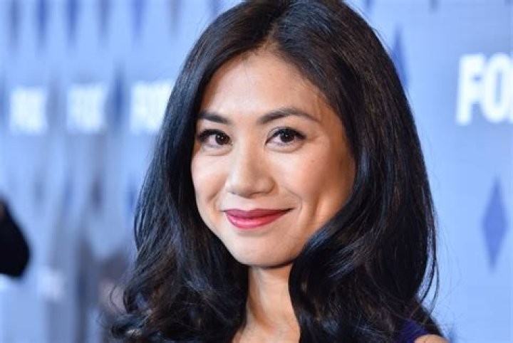 Liza Lapira Biography, Height & Life Story Super Stars Bio