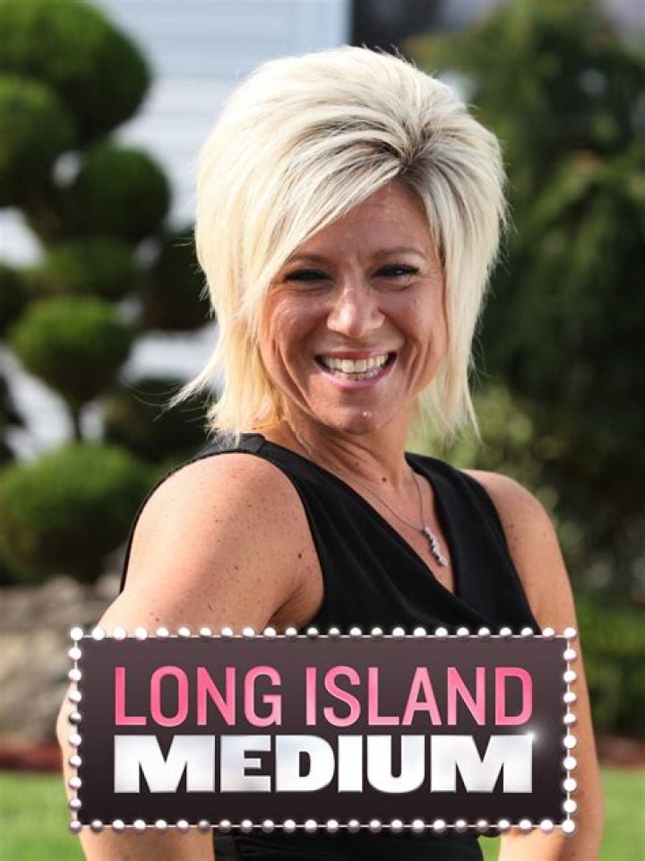 Long Island Medium Here's How Much Theresa Caputo Is Really Worth