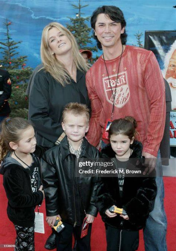 Lou Diamond Phillips with his daughter Indigo and wife Yvonne Los Stock