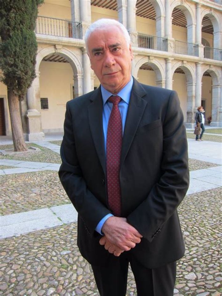 Luciano Alonso expresa su apoyo a Susana D&iacute;az si opta a las primarias