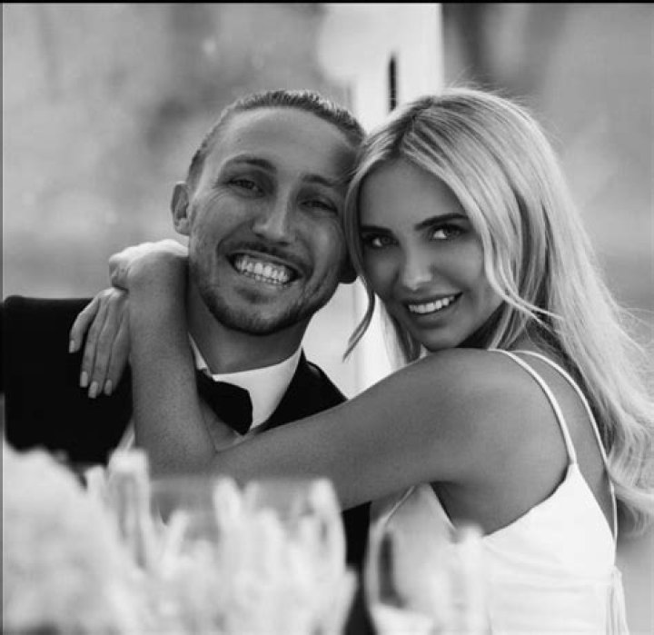Luke Ayling 2023 Net Worth, Salary, Sponsors, Wife, Tattoos, Cars