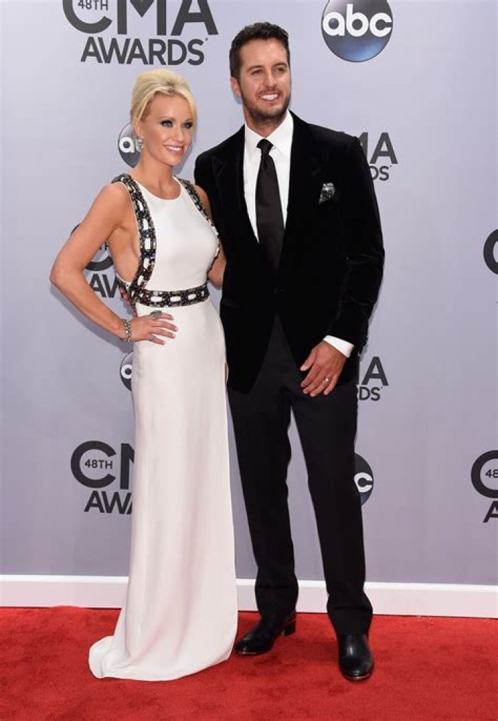 Luke Bryan + Wife Caroline 2017 CMA Awards Red Carpet Pictures