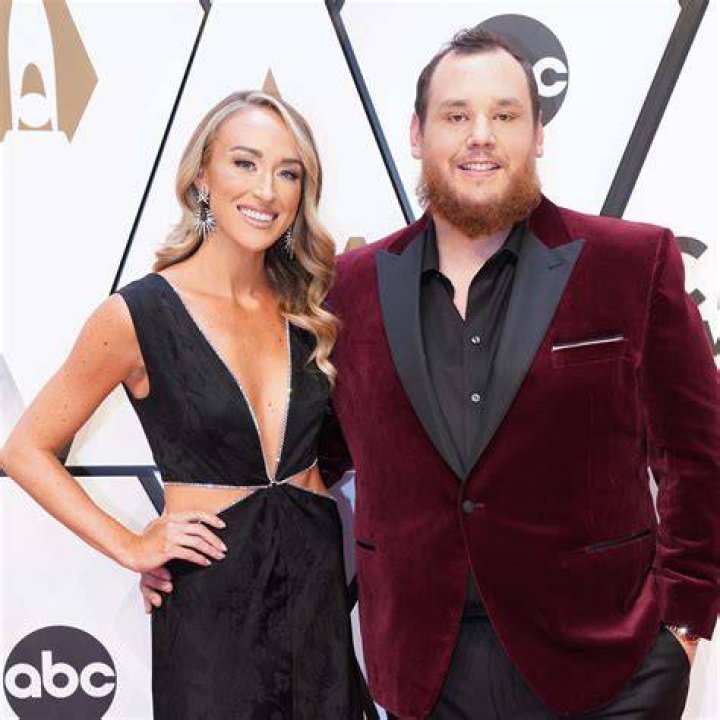 luke combs News Us Weekly