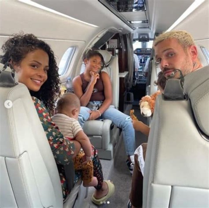 M. Pokora et Christina Milian avec leur fils Isiah et Violet, la fille