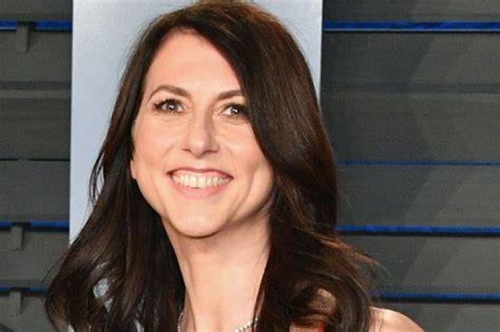 MacKenzie Scott donates 275 million to Planned Parenthood NPR