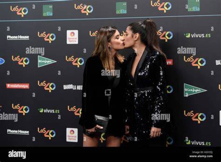 Madrid, Spain. 10th Nov, 2017. Orson Salazar and Paz Vega with children
