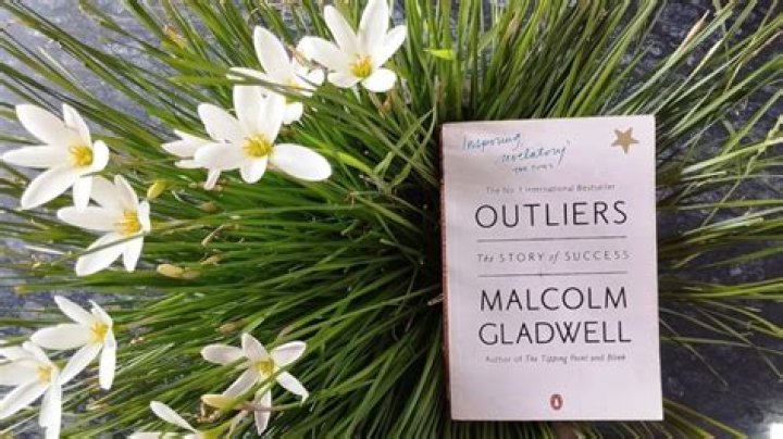 Malcolm gladwell hires stock photography and images Alamy