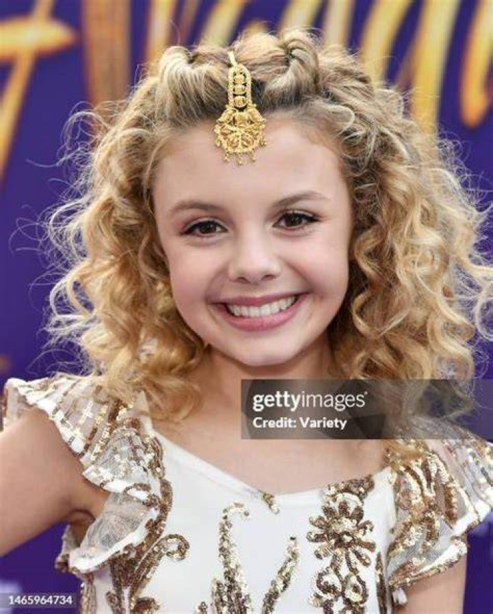 Mallory James Mahoney Kids&rsquo; Choice Awards 2019 &bull; CelebMafia